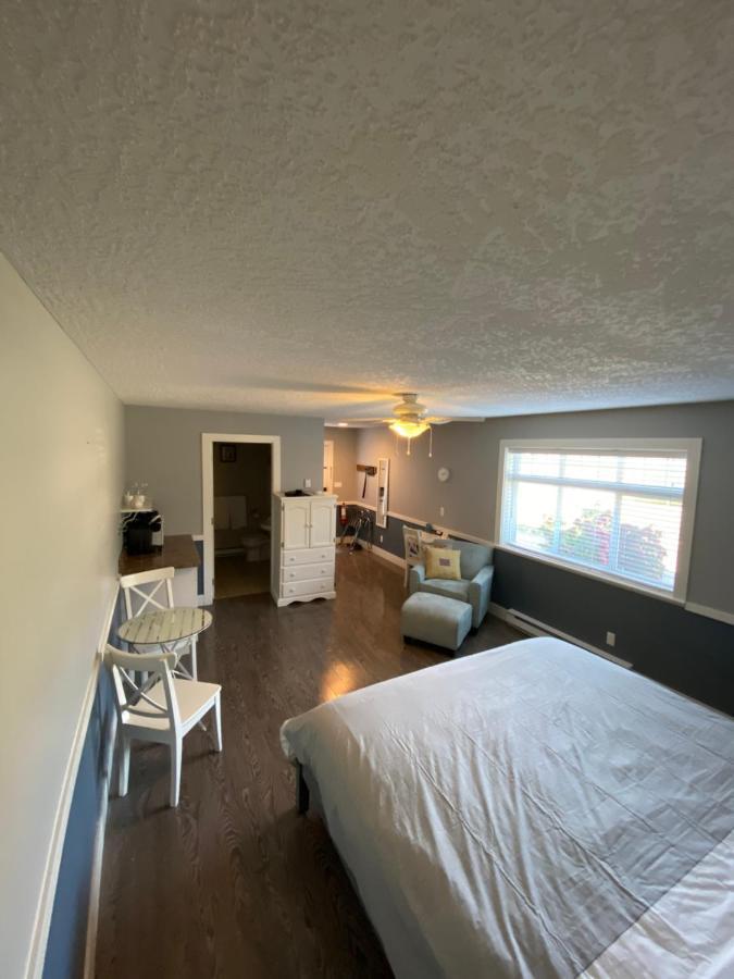 Guest Suites On Benvenuto Brentwood Bay المظهر الخارجي الصورة