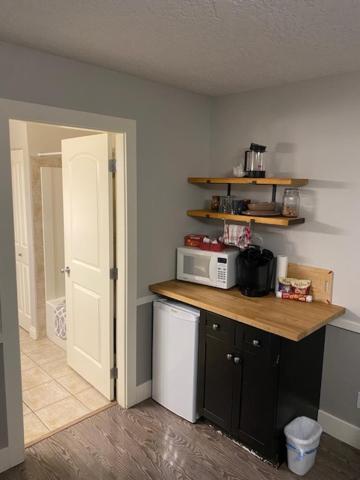 Guest Suites On Benvenuto Brentwood Bay المظهر الخارجي الصورة